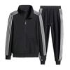 Trendiges Unisex Sportoutfit für Frühling & Herbst: Dreistreifiger Cardigan & Lange Hose Set für Paare