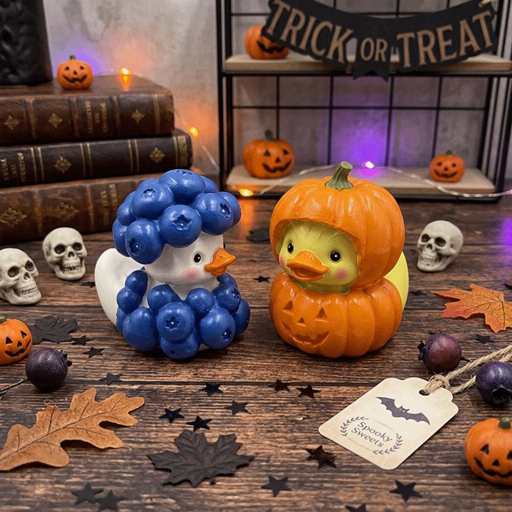 Cartoon-Fruchtente-Figur Kreative Blaubeerenten-Skulptur Halloween-Dekoration
