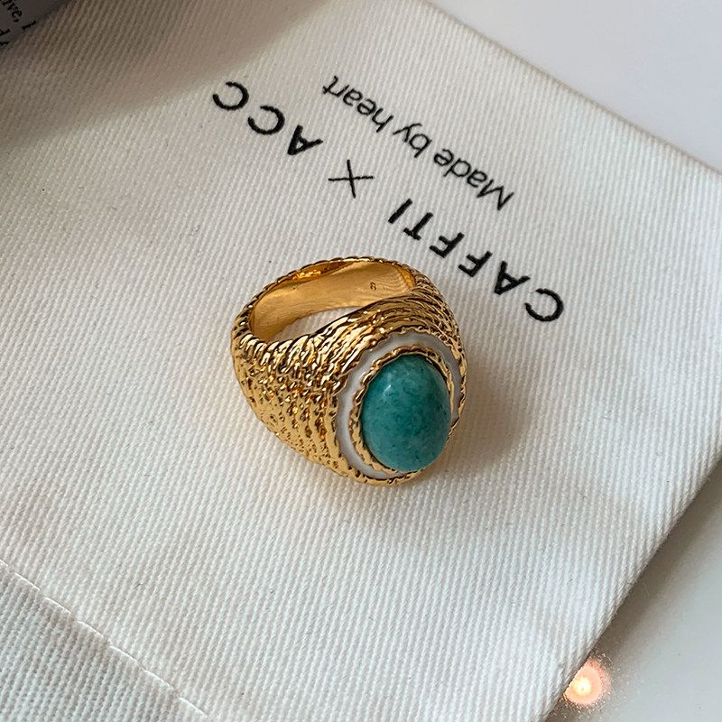 European and American Retro Tianhe Stone Ring for Women, High-End Light Luxury Niche Design, Elegant and Sophisticated Ring, 2026 New Model