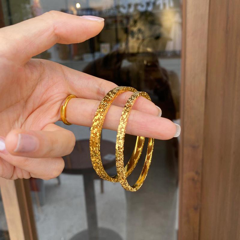 Triangular Crushed Ice Women's Gold Bangle - Luxury Niche High-End Sand Gold Jewelry