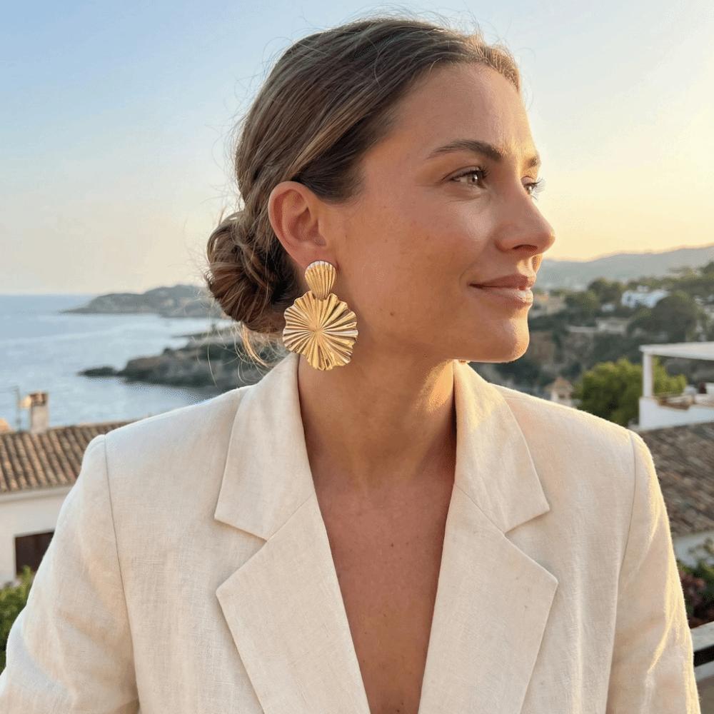 Gold Color Lotus Leaf Earrings Zinc Zinc Alloy Pendant Earrings Trendy Geometric Drop Earrings Party