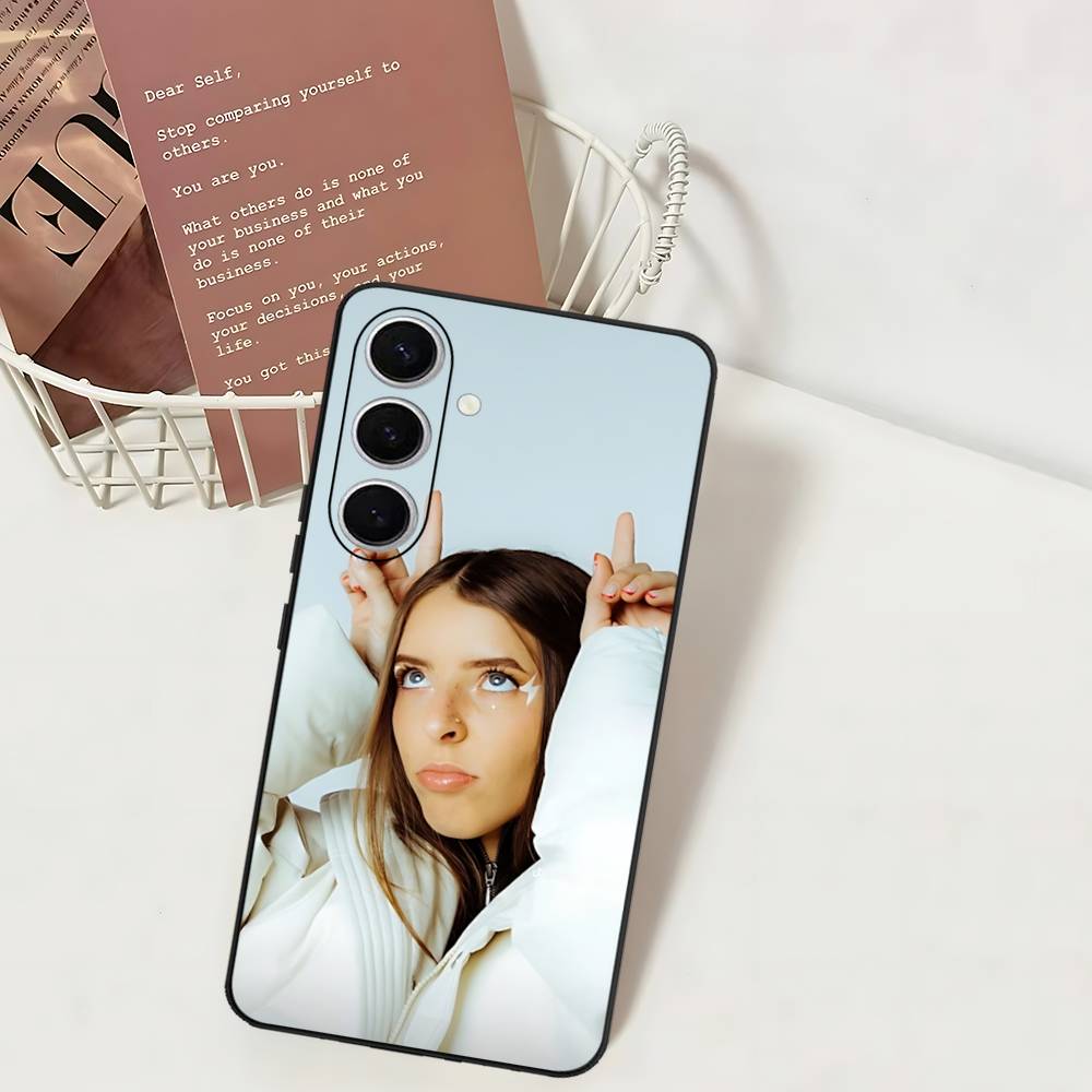 Classic Y-Young M-Miko Music Singer Phone Case For Samsung S 24 Fe 25 Ultra Plus 20 Lite 21 30 22 23 24 22 Ultra 5G Fundas