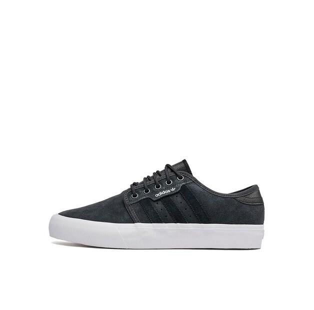 Мужские кроссовки adidas Seeley xt gx2075 чёрные