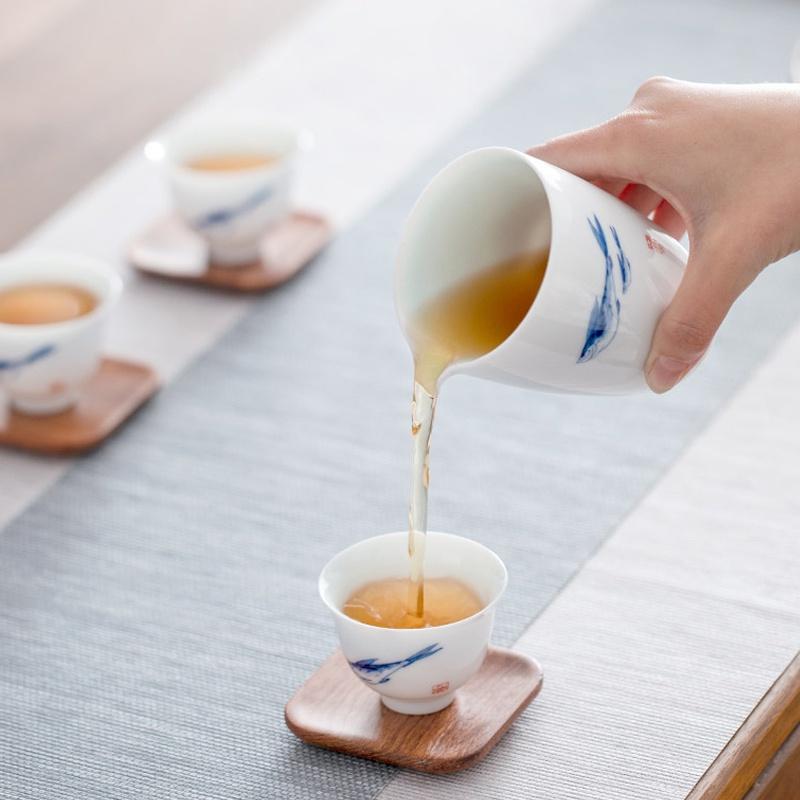 175ml Ceramic Fair Cup Hand-painted Tea Divider Creative Tea Sea