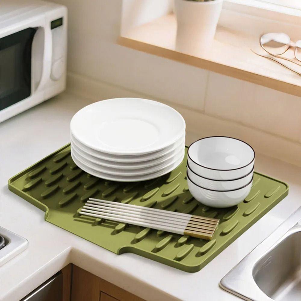 Built-in Drain Design Silicone Sink Mat Tilted Design Non-Slip Kitchen Countertop Drain Pad Drip-Free Prevents Water Build Up