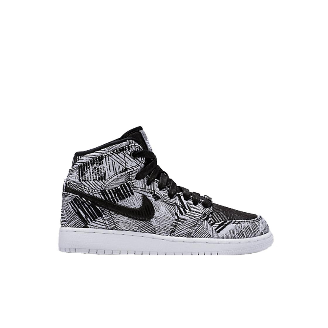 

Женские кроссовки GS Jordan 1 Retro High BHM White Black 739640-110