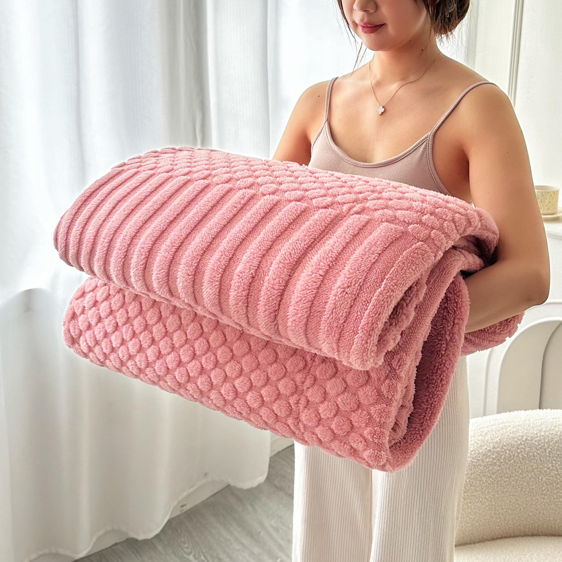 

Роскошный Минималистичный Однотонный Высокоплотный Двухслойный Очень Толстый Флисовый Плед - Всесезонное Покрывало для Дивана 150x200cm розовый