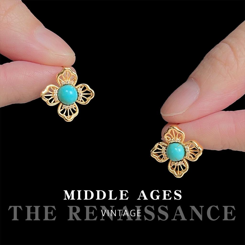 Light hollow lace lace zircon stud earrings fashion commuter style temperament earrings