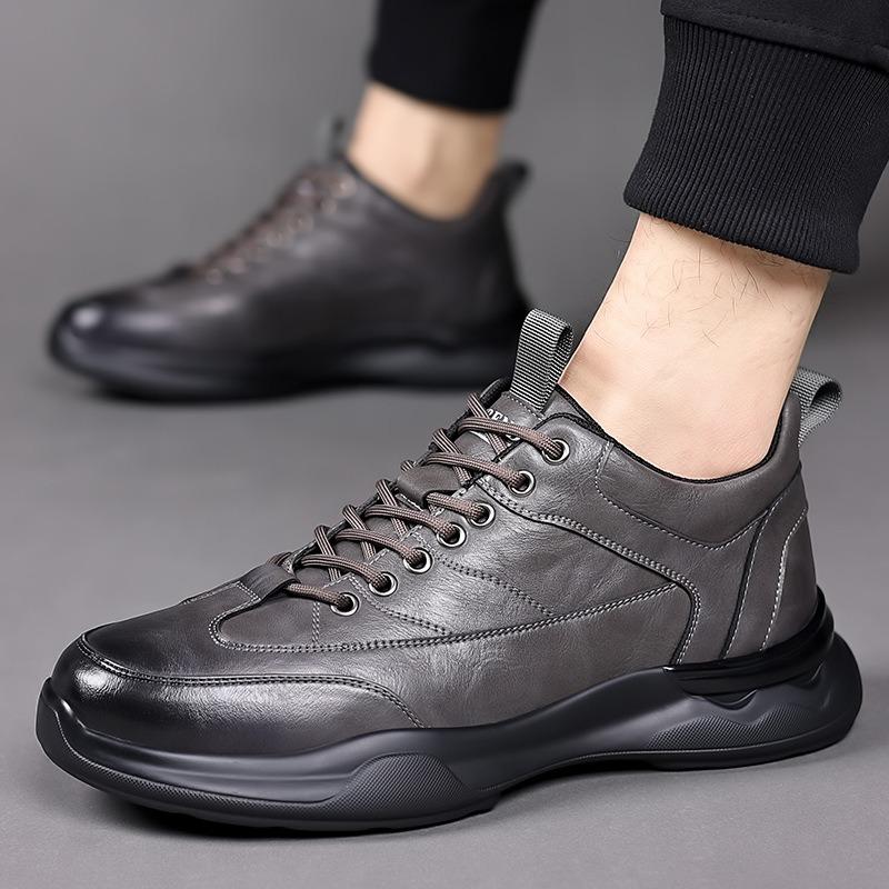 Fashion Retro Cow Leather Casual Sneakers for Men New Designer Velvet Man Platform Shoes Fashion Autumn Winter Sports Male Running Shoes