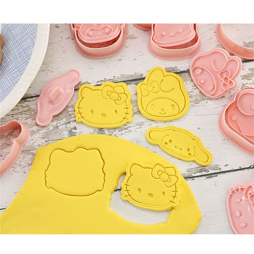Set of 8 Hello Kitty Cookie Molds, Sanrio Cookie Molds, Cookie Cutters for Biscuits, DIY Baking, Press-Type Cookie Molds, Kitchen, Kids, Prizes, Lunch