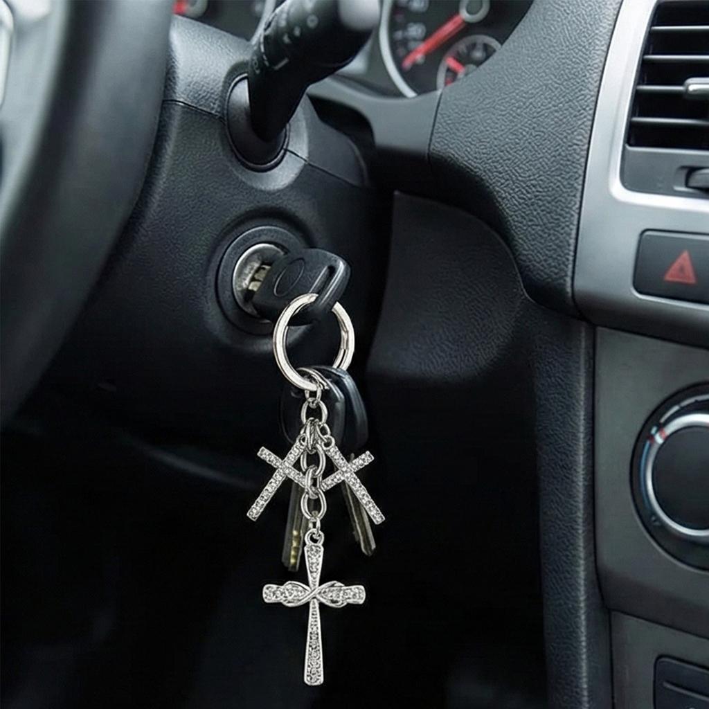 Wykwintny Metalowy Krzyż z Rhinestonami Brelok do Kluczy do Kluczy Plecaków i Dekoracyjny Dodatek Breloczek
