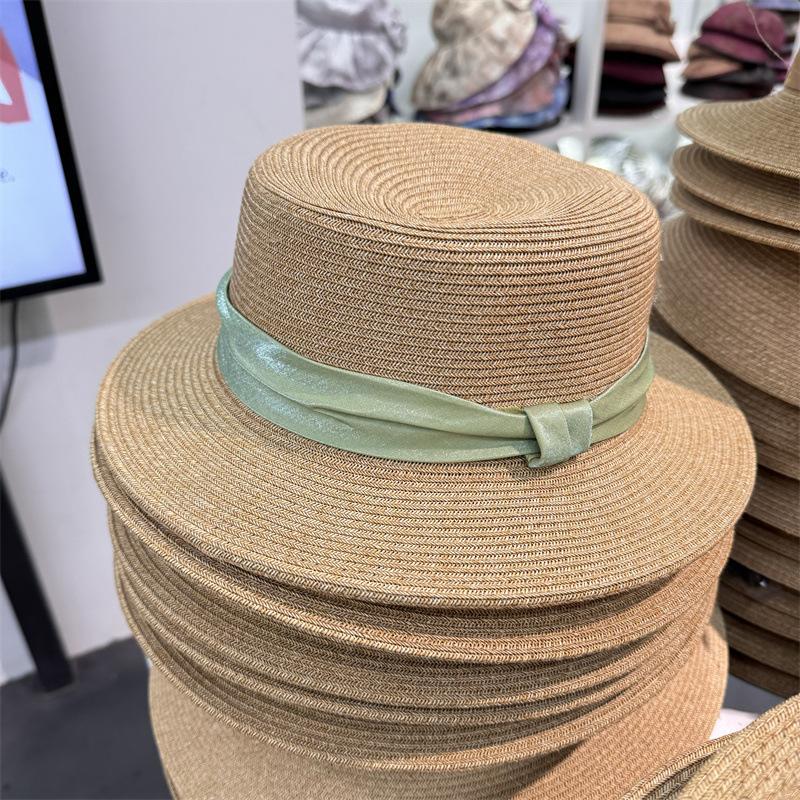 French flat top sunscreen straw hat women's summer seaside vacation sun hat Internet celebrity straw woven wide brim small fresh top hat