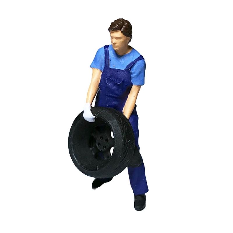 Repairman Figure Model 1:64 Scale Hand Painted Miniature Figure for Miniature Scenes Dioramas Props,Model Car Displays