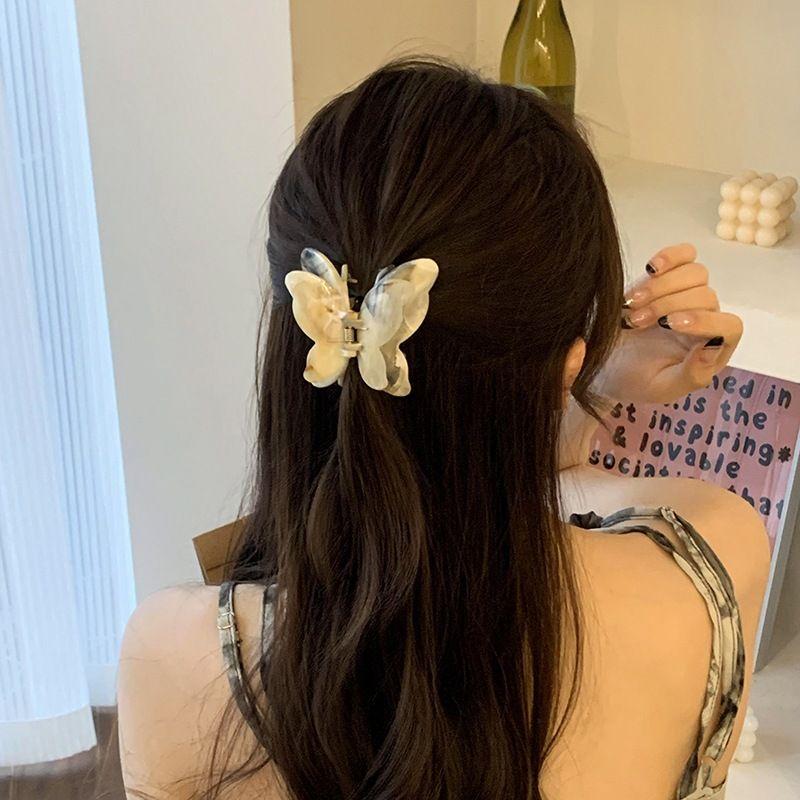 1pc Oil Painting, Blending, Three-dimensional Butterfly Grip, High-end Temperament, Shark Clip, Hair Clip, Hairpin