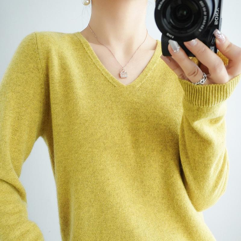 GMXIA Women's Knitted Sweater for Autumn and Winter, O-neck Slimming Sweater, Short and Large-sized Pullover Base Layer