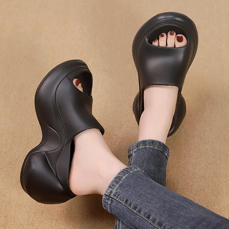 Thick-bottomed Muffin Slippers Women's Summer Wear New Simple and Versatile Beach EVA Soft Small Cool Slippers