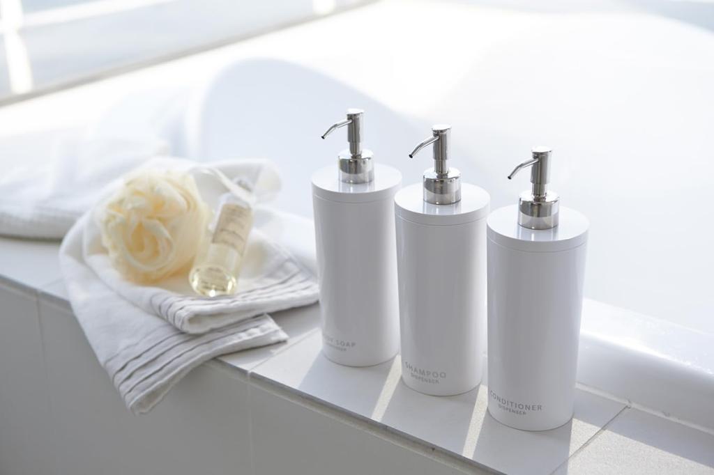 Yamazaki Jitsugyo Dispenser Tower Round Body Soap White 2932 Two-Way