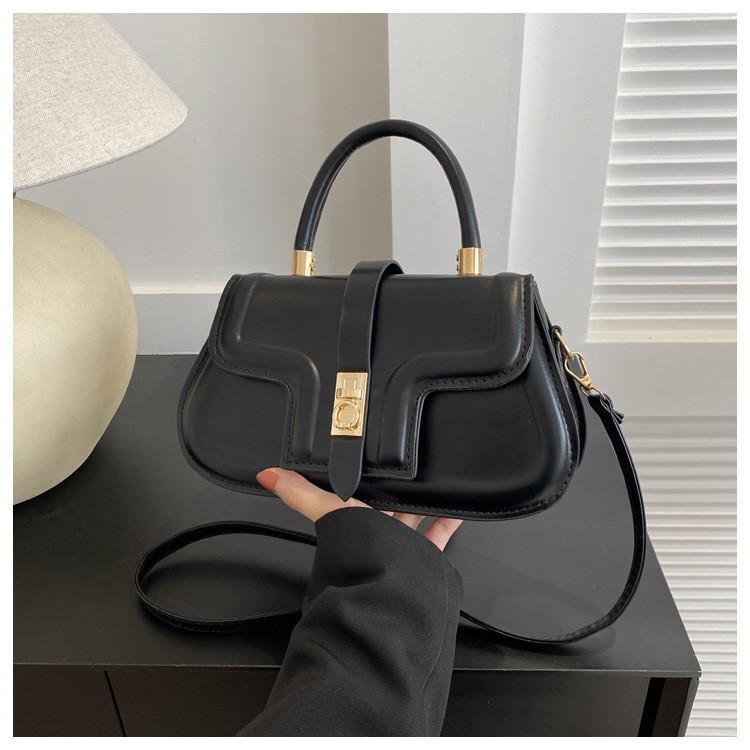 Chic Street Style Pu Shoulder Bag With Stitching Details