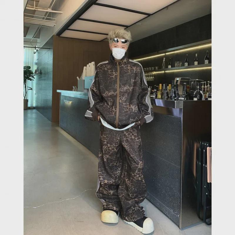 

Мужской комплект из спортивной куртки и спортивных штанов с винтажным леопардовым принтом XL цветной печати леопарда