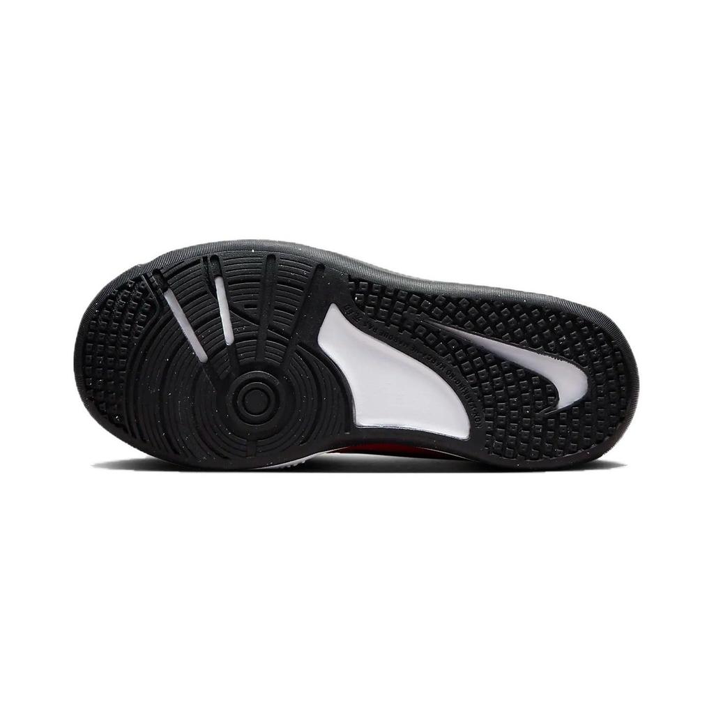 Nike Omni Multi Court Abriebfest Atmungsaktiv Niedrig geschnitten Kinder Lifestyle Schuhe Rot Schwarz Kinder im Alter von 3 7 Jahren DM9026-601