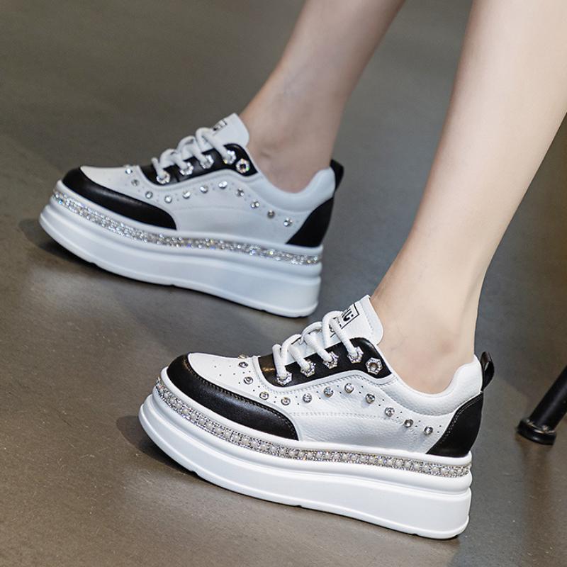 

6 см натуральная кожа женская мода повседневные блестящие толстые кроссовки на платформе танкетке вулканизированные осенне-весенние скрытые каблуки женская обувь 40 чёрный