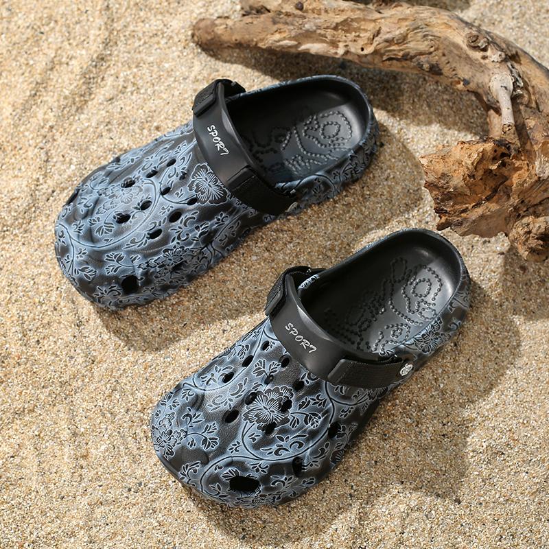 Fashion Men Slippers Printing New Men Clogs Light Soft EVA Men's Hole Shoes Outdoor Sandals Home Garden Slides Male Beach Flats