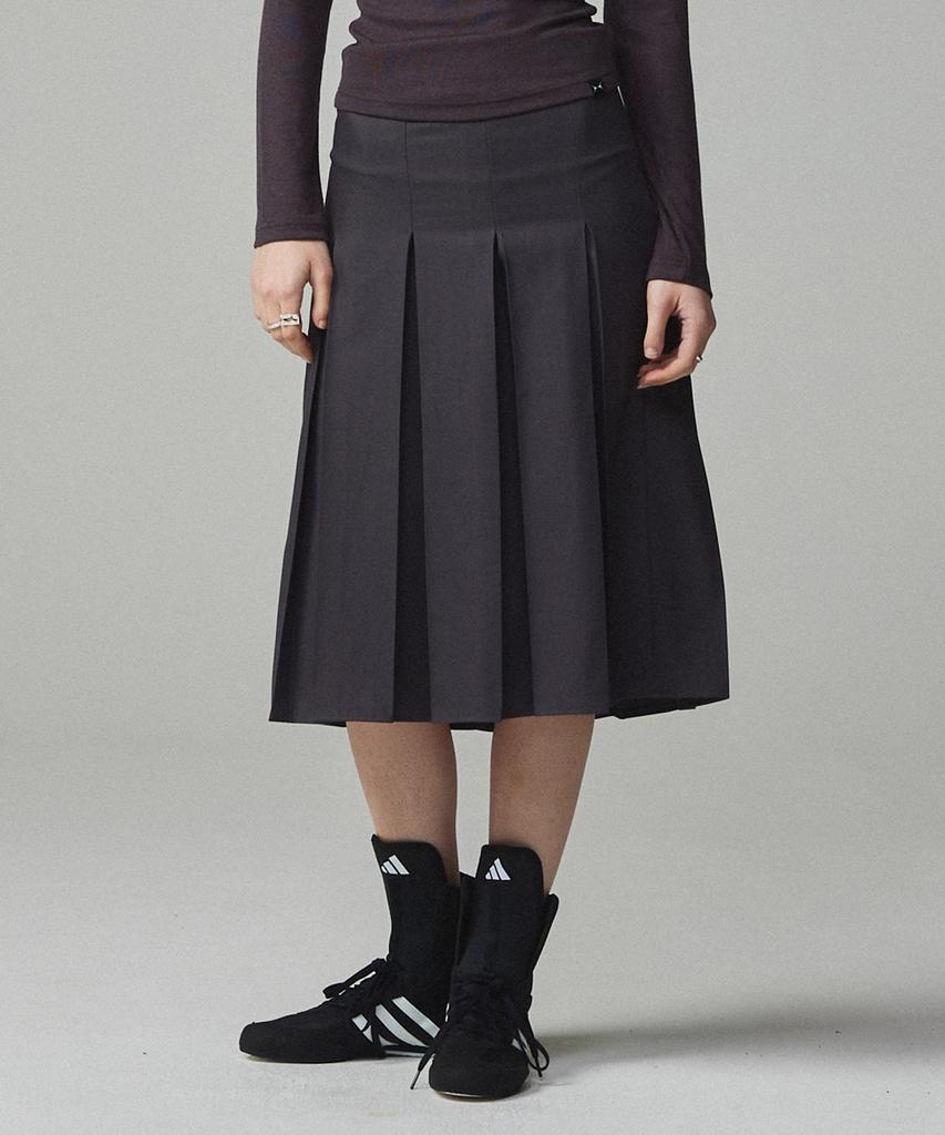 KITTY POTTERY Symbol Embroidered Pleated Long Skirt Black