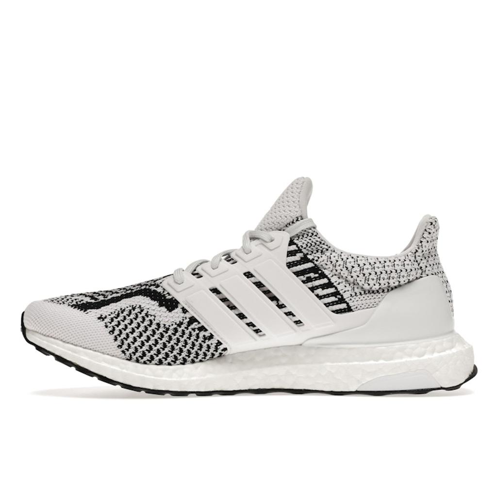 Adidas UltraBoost 5.0 DNA Zebra Men Sneakers White Cloud-White Core-Black G54960