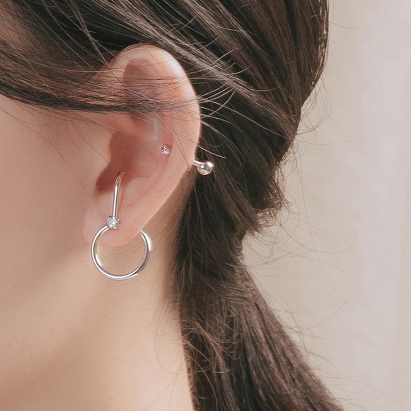 Sweet Little Fairy Earrings Fashionable Versatile Creative Design Sense Geometric Circle C-Shaped Flash Diamond Stud Earrings Wind