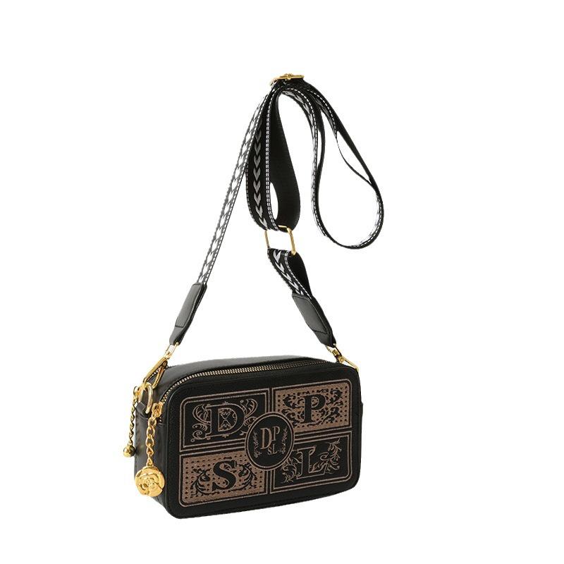 IELGY Ladies Retro Style Letter Wide Shoulder Strap Simple Shoulder Crossbody Bag