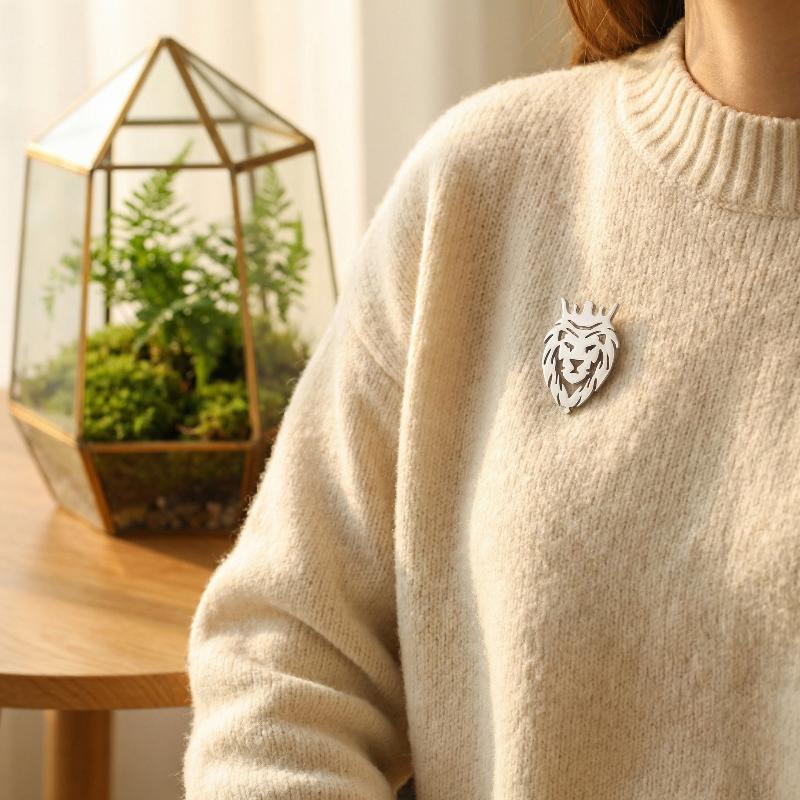 Animal Crown Lion Lapel Pins Brooch For Men Women Stainless Steel Suit Collar Badges Jewelry New Trendy Gift