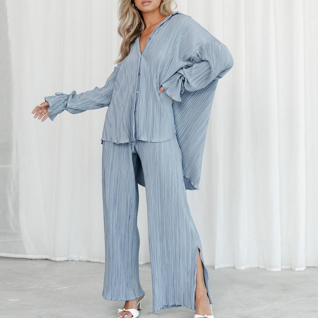 Completo da donna in due pezzi con pantaloni plissettati, casual chic, tinta unita, a maniche lunghe, con camicie abbottonate e pantaloni a gamba dritta