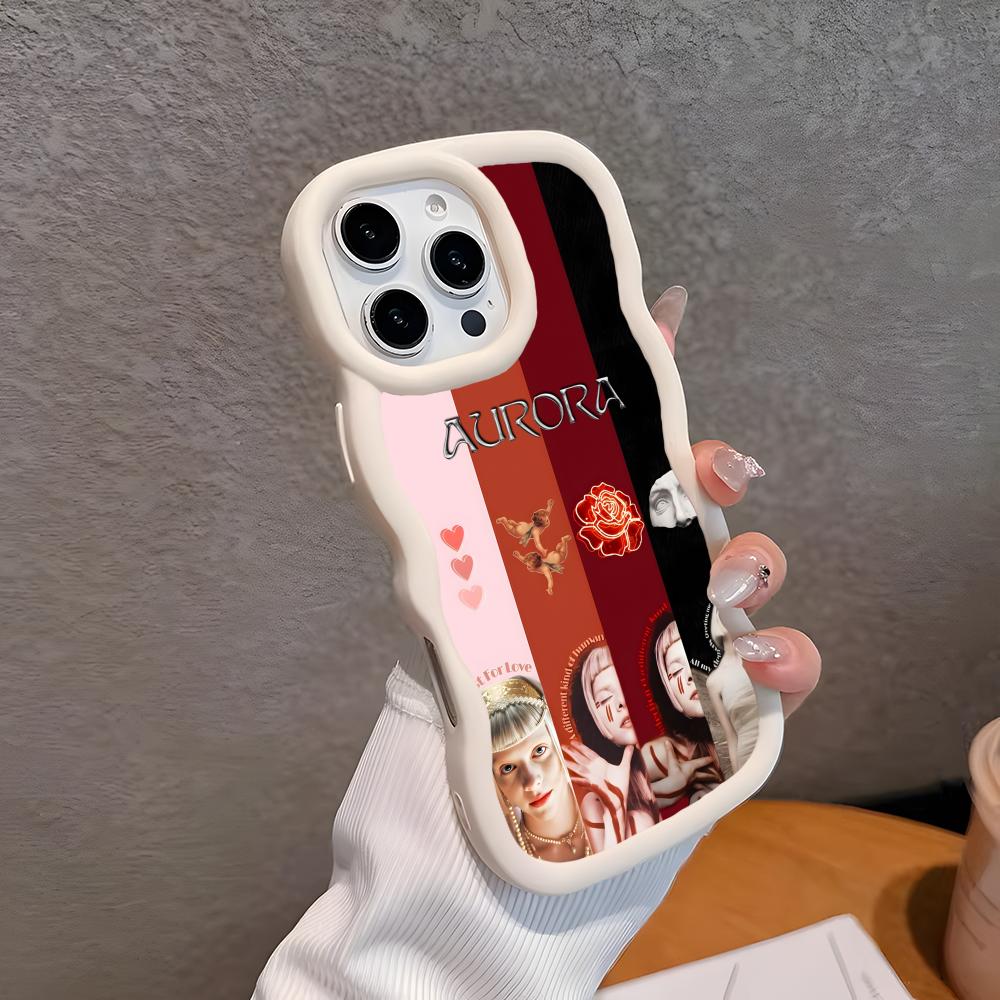 Aurora Aksnes Wavy Edge TPU Handyhülle für iPhone 17 16 15 14 13 12 11 Air Pro Max Plus Bunte Hülle