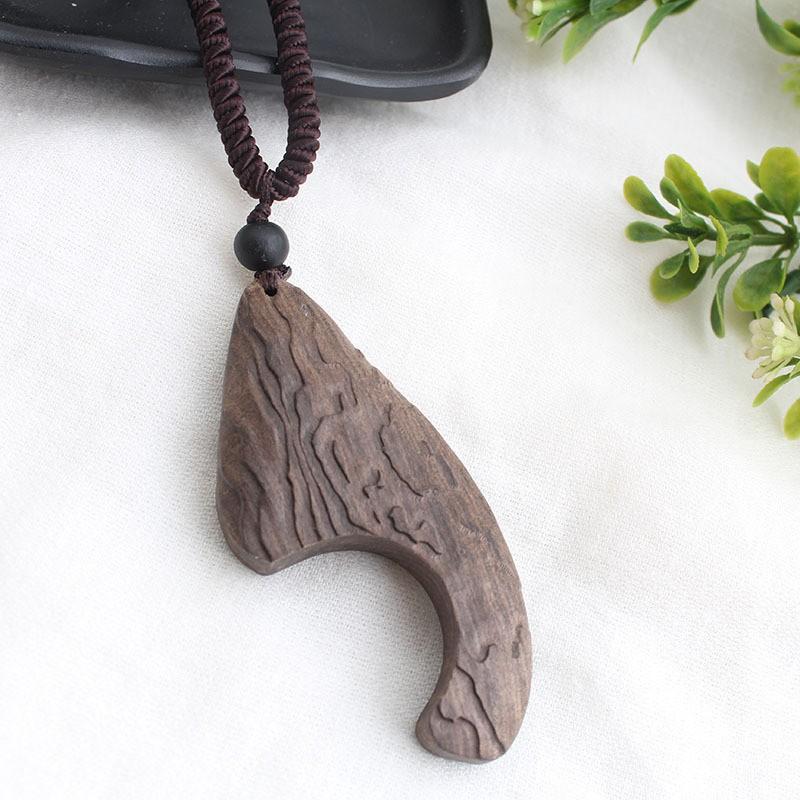Handmade Wooden Pendant Necklace Ethnic Boho Style Long Chain Leaf Design Natural Women