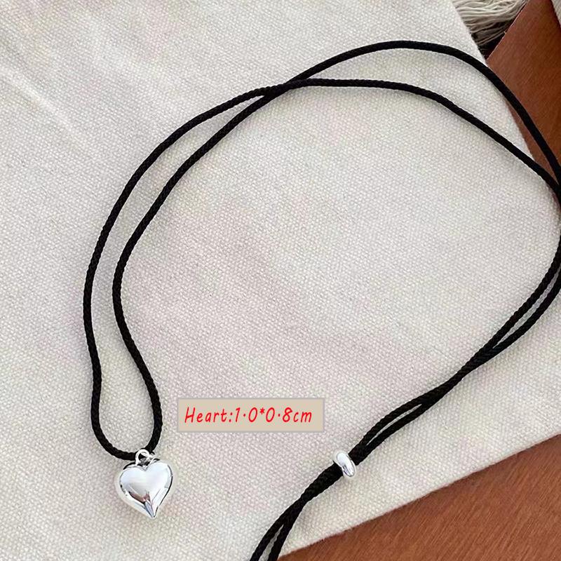 

2026 New Fever Style Black Cord Heart Pendant Necklace Couple Unisex Long Sweater Chain Collar Jewelry Accessories For Womens