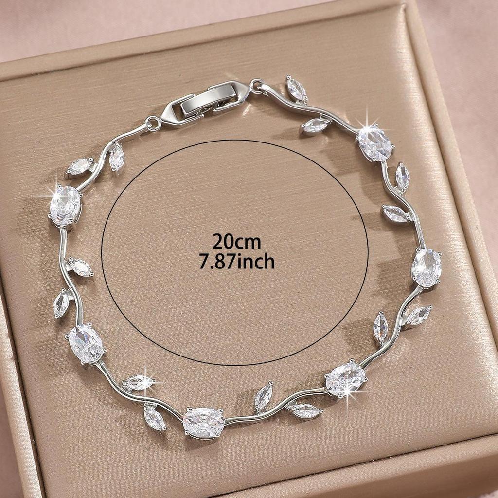 Bracelet Feuille Plaqué Or avec Incrustations de Zircon Hachuré et de Diamant