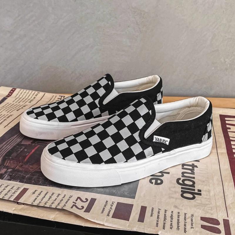 Spring Men Canvas Casual Shoes Trend Checkered Flat Skate Shoes Street Cool Slip-on Loafers