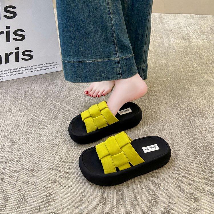 Woven Thick-bottomed Cool Slippers for Women's Outer Wear 2025 New Summer Height-increasing Fashion Slippers One-word High-end Sandals