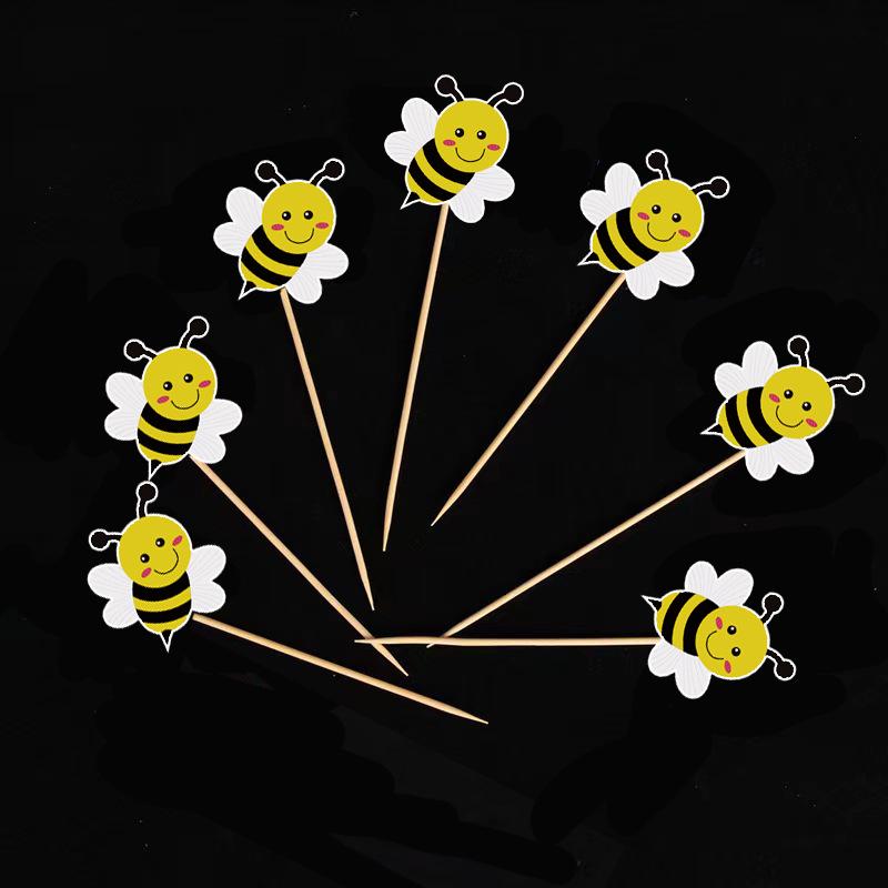 Bear-Themed Cake Topper for Carnival Party Desserts