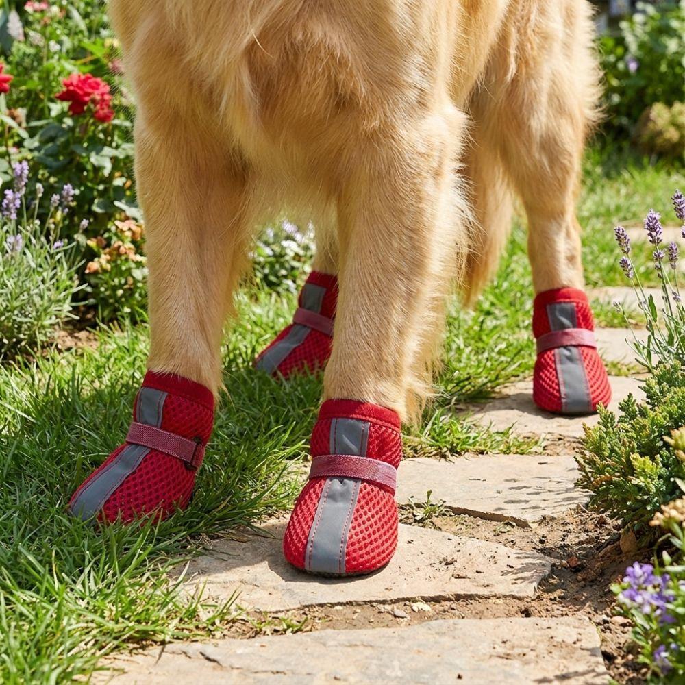 4PCS/SET Non-slip Mesh Dog Shoes Reflective Stripe Breathable Pet Booties Wear-resistant Hook-and-loop Strap Dog Sneakers