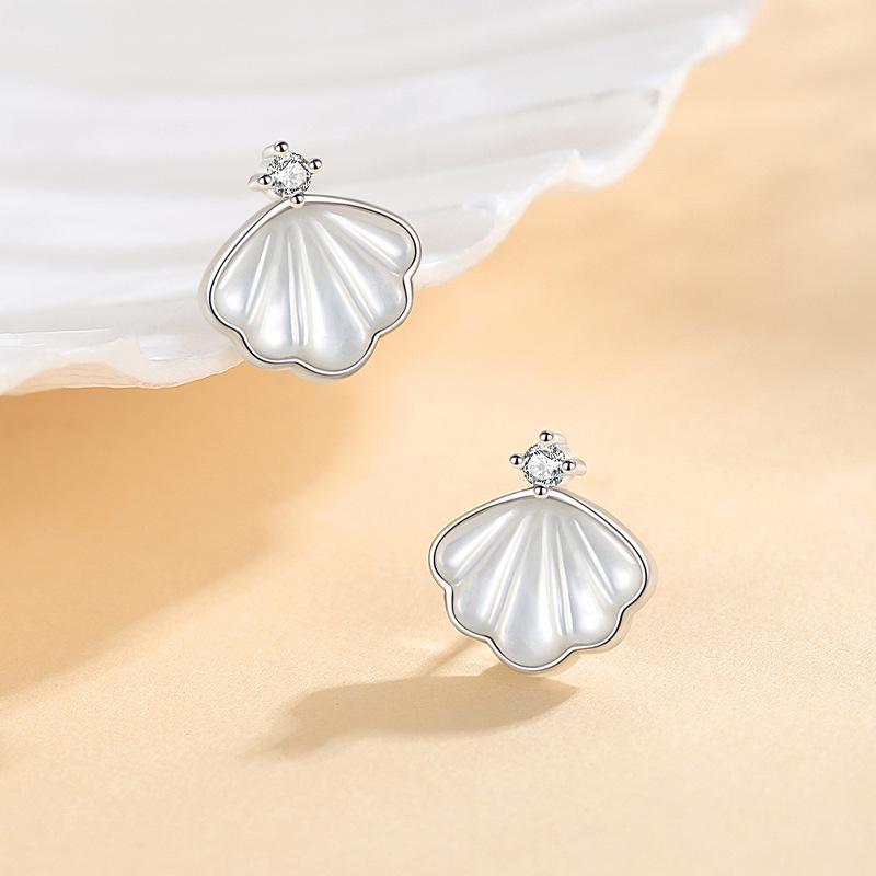 S925 Sterling Silver Forest Style Fan-Shaped Mother-of-Pearl Pendant Necklace for Women 925 Silver