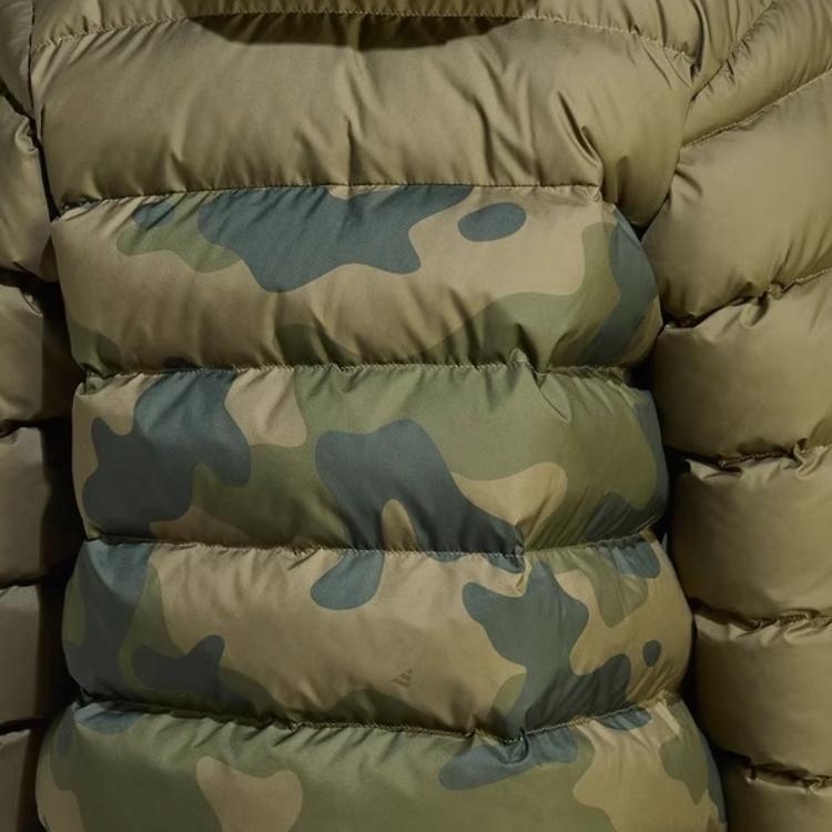 adidas Gepolsterte Kinderjacken mit Kapuze, verdickt JL7398