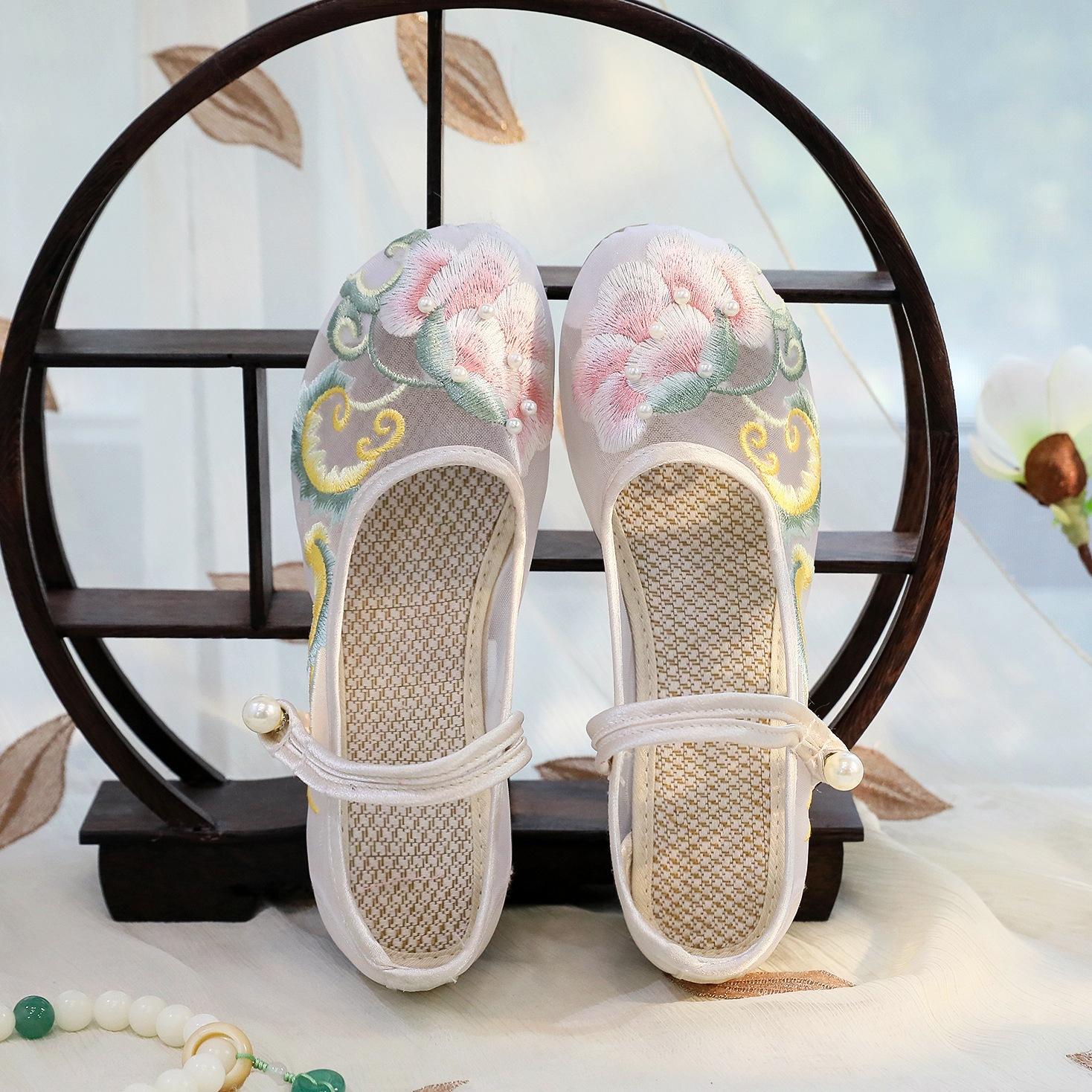 

[Duohan] 2024 новые туфли из ткани в китайском стиле, туфли-лодочки с темпераментом ципао, ретро вышитые туфли старого Пекина, старинные туфли 40 белый