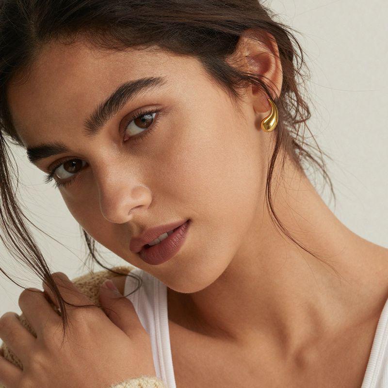 18K Gold-Plated Water Drop Smooth Earrings - High-End Stainless Steel Studs