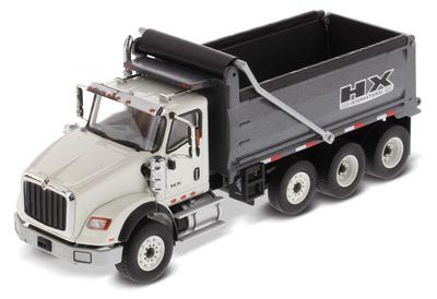 DIECAST MASTERS International HX620 Muldenkipper Weiß/Gunmetal