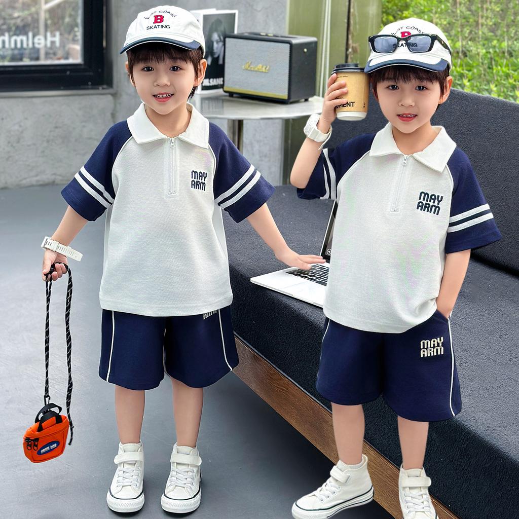 New handsome polo shirt short sleeved two-piece set for boys' summer sports suit, stylish boys' summer suit