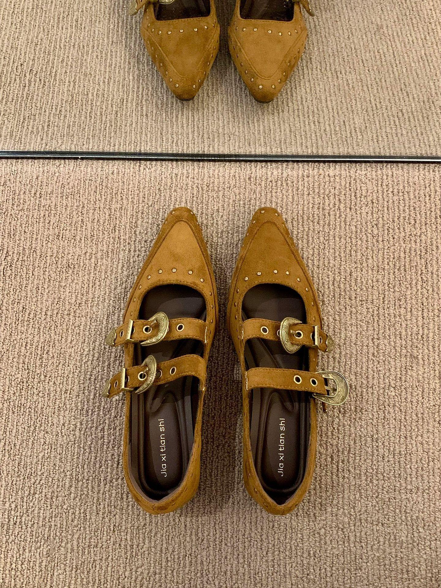 

European and American retro pointed flat bottom inner height increase soft leather Mary Jane shoes women s brown rivets one word with shallow mouth 40