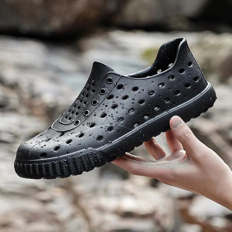 New Beach Sandals Perforated Shoes Mens Anti Slip Work Shoes Summer Garden Shoes Water Shoes Ultra Light Outdoor Walking Shoes