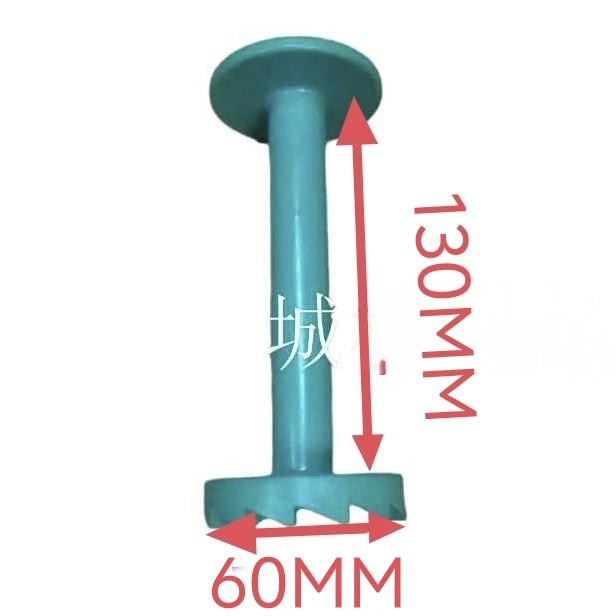 

Запасные части для среднескоростных вязальных машин и станков для плетения лент: Квадратные стержни для шпулек 14 и 17 и шпульки с пряжей для челночных машин.