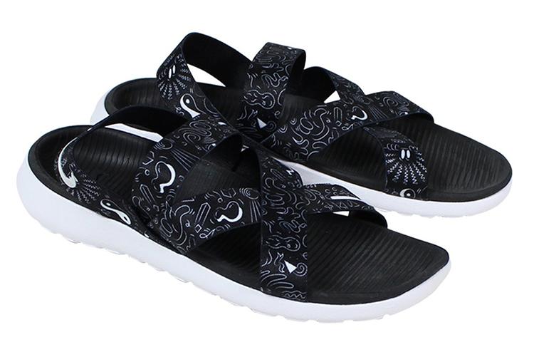 Women's Sandals Nike Roshe One Sandal Print 'Black White' Women's